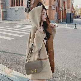 两面穿皮毛一体羊羔毛外套女冬2024新款高级感加绒加厚小个子棉服