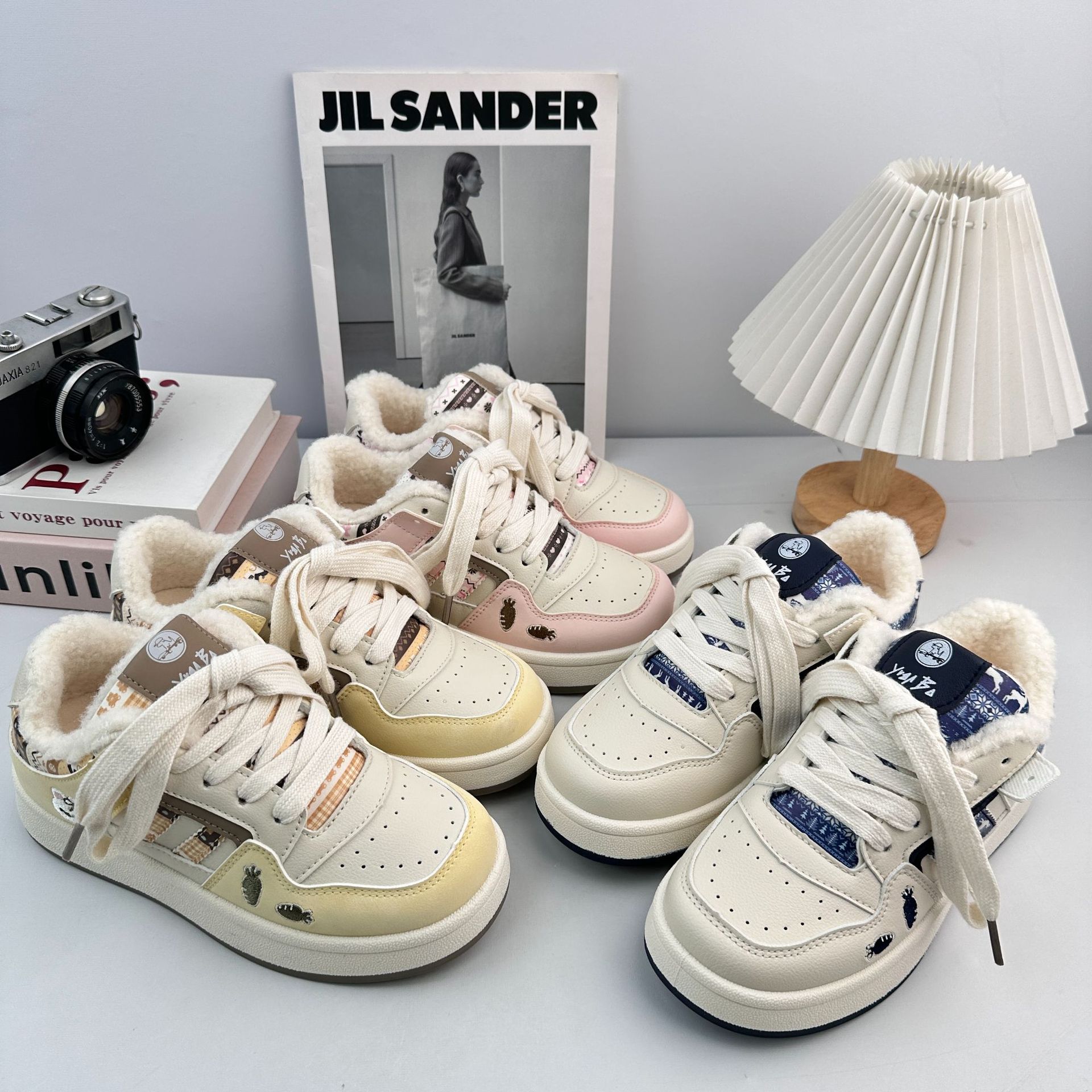 YUANBO coreano zapatos de skate casuales de mujer otoño y invierno 2025 zapatos blancos de suela gruesa zapatos de mujer zapatos de pan variados