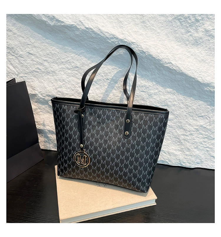 One-Shoulder Summer Shoulder Bag, Capacious Tote, High-Quality Style, 4 Colors