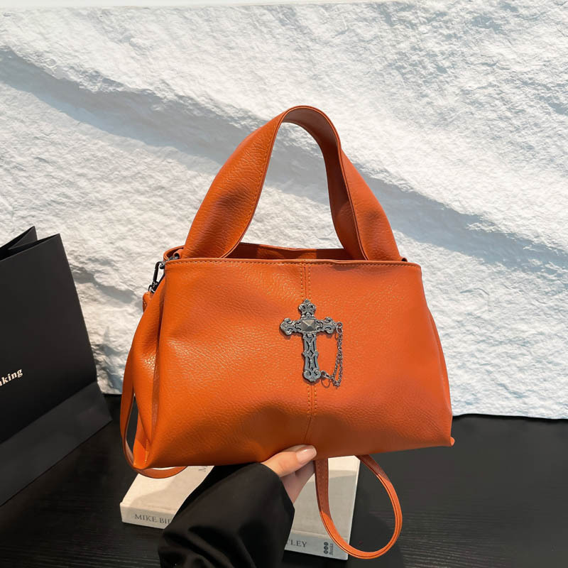 Bolso de textura transfronteriza 2025 verano nuevo bolso cruz bolso de hombro bolso de mensajero punk fresco mujer