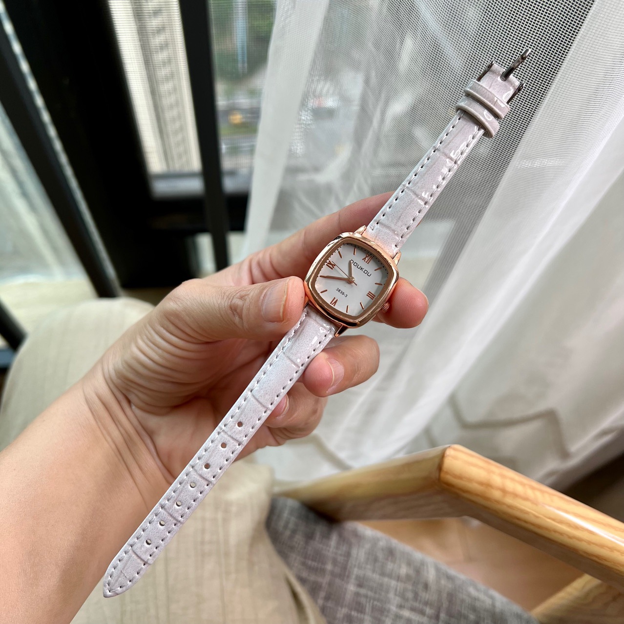 Watch Classification Classic Style Solid Color Buckle Quartz Watch Women's Watches