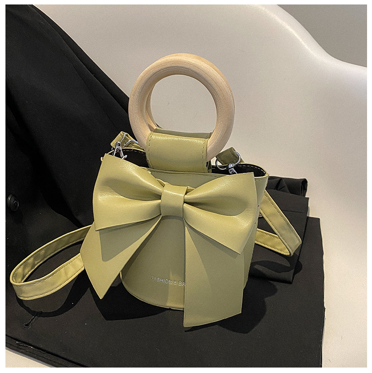 455g Weight Synthetic Leather Lining Material Sewing Thread Fashion Element Magnetic Buckle Closure Type Single Shoulder Strap, Double Handle Strap Type Bucket Bag Bags Type Casual Occasion Pu Leather Material Bow Knot Pattern All Seasons Season Women's Gender Elegant Style Bucket Shape Small Size Women's Small Pu Leather Bow Knot Elegant Sewing Thread Bucket Magnetic Buckle Bucket Bag 20
