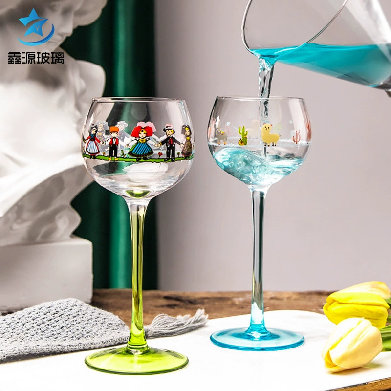 Минифигурки, коктейльное бокал для вина, милая кукла