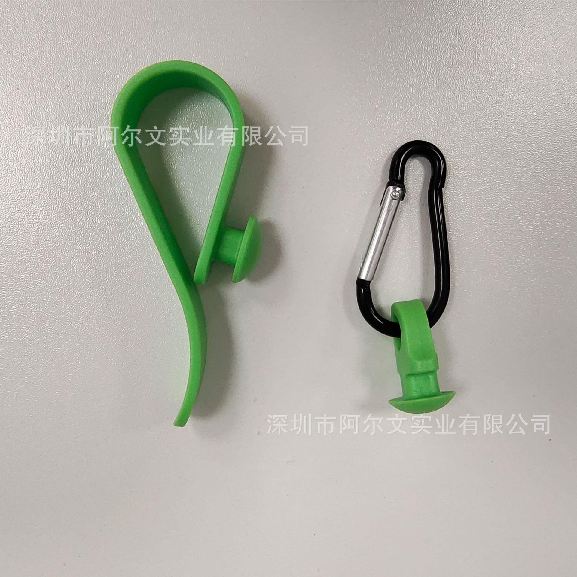 녹색 후크 + 녹색 버섯 머리 + 카라비너