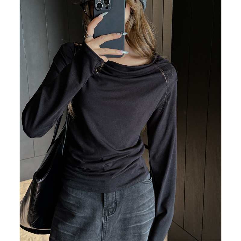 검은색