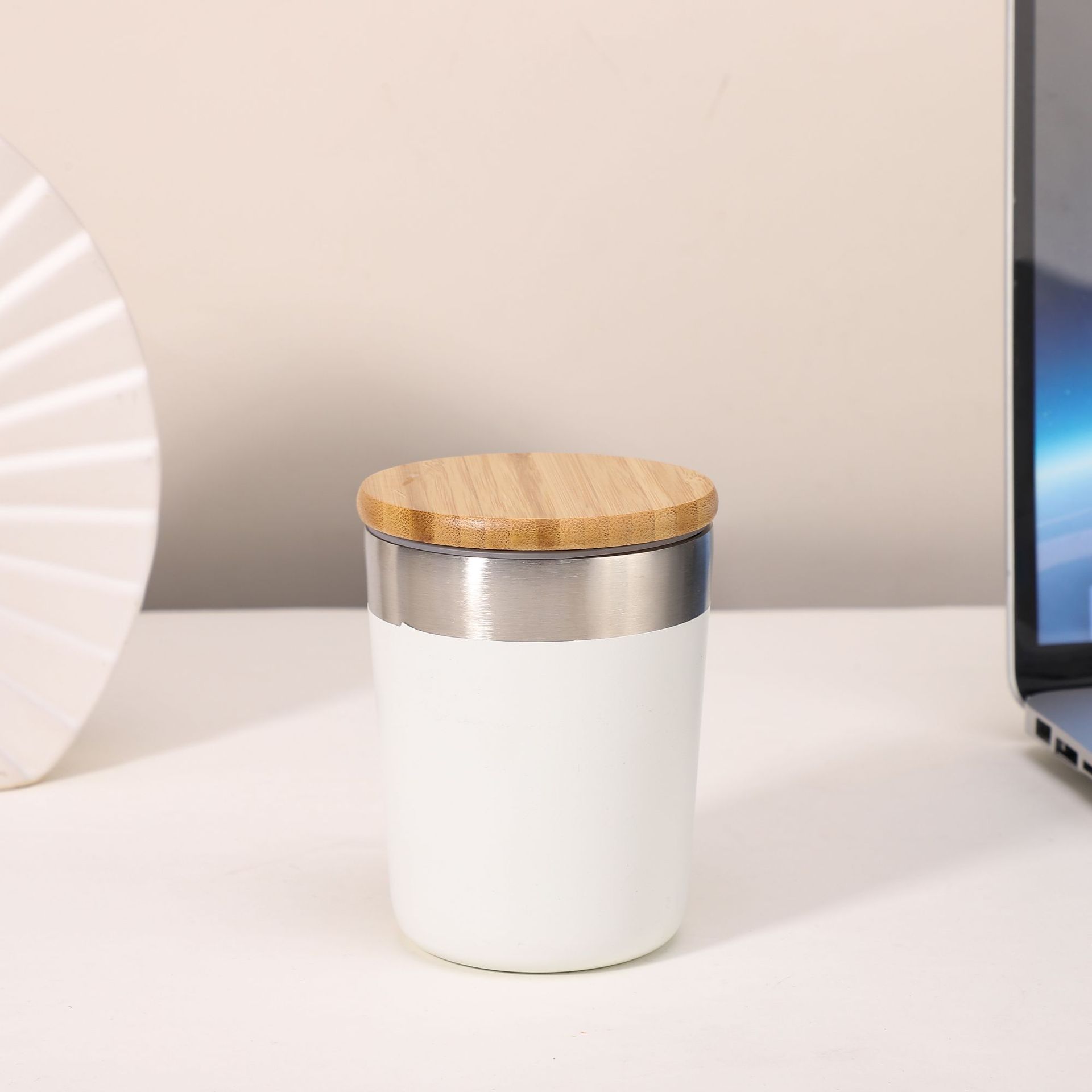 Cubierta de bambú transfronteriza de acero inoxidable 304 creativa taza de huevo portátil al aire libre taza de acompañamiento con cubierta de madera cubierta de bambú