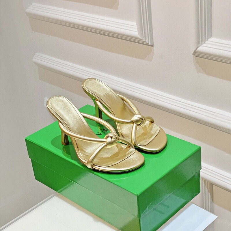 Mori girl Roman high heel slippers 2024 new niche design simple leather knotted fashion sexy sandals heel Mori girl Roman high heel slippers 2024 new niche design simple leather knotted fashion sexy sandals heel