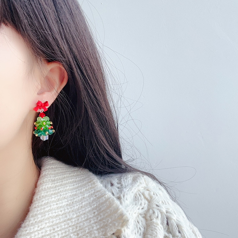 Boucles d'oreilles en perles faites à la main pour fille mignonne avec nœud rouge et sapin de Noël_voghion.com