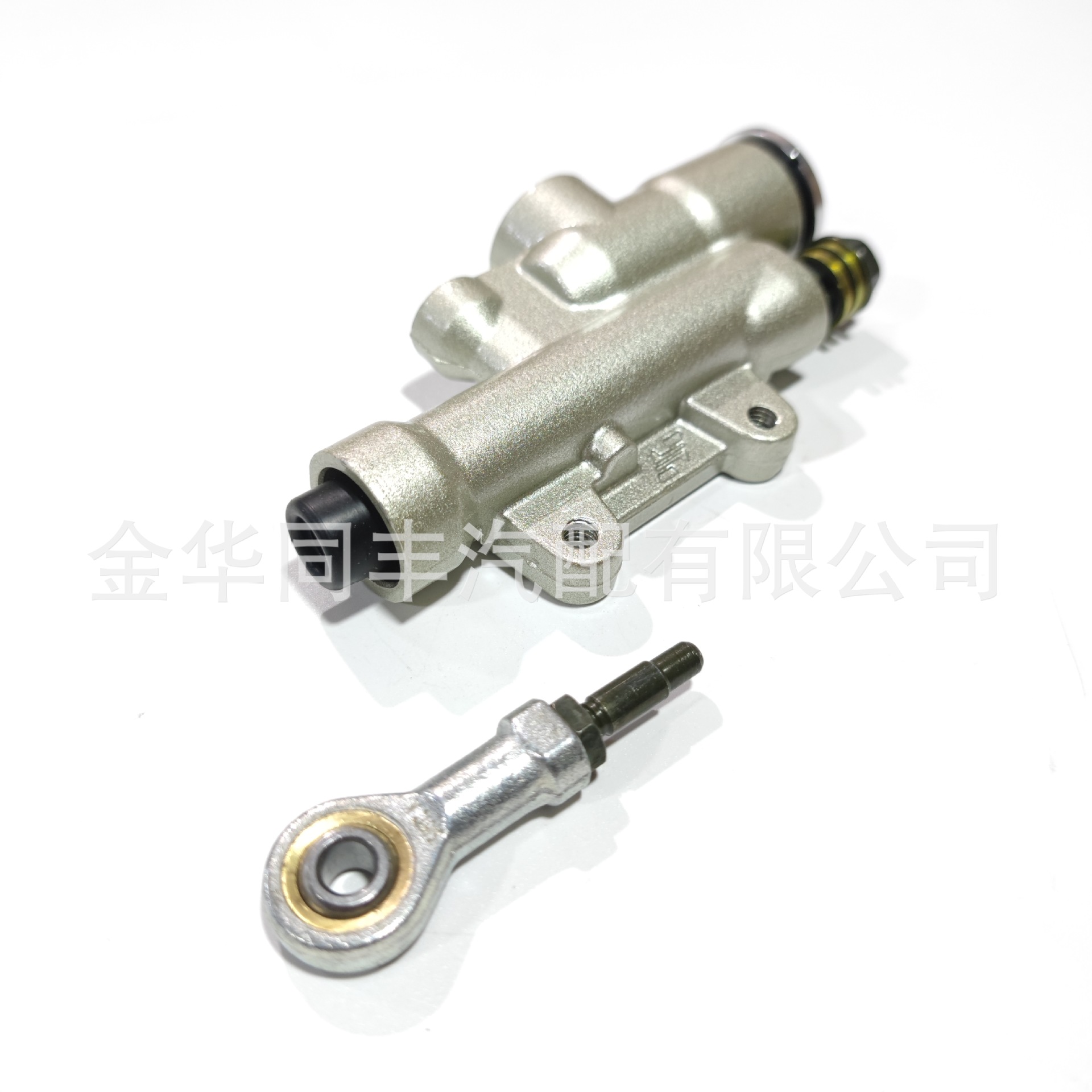 KTM总泵77013060044 (4).jpg