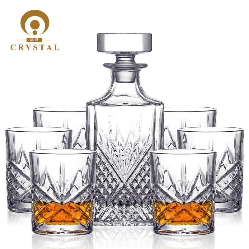 Comercio exterior transfronterizo suministro de alta calidad de vidrio de cristal checo whisky taza de vino casero decanter set de vino