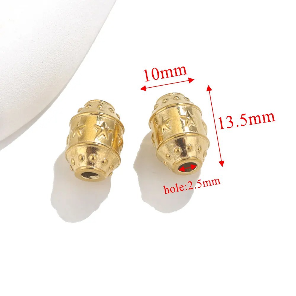 Cuentas largas de bambú de acero inoxidable, cuentas de cubo de flores talladas al sol, cuentas sueltas, acero de titanio, collar retro europeo y americano, accesorios colgantes de bricolaje