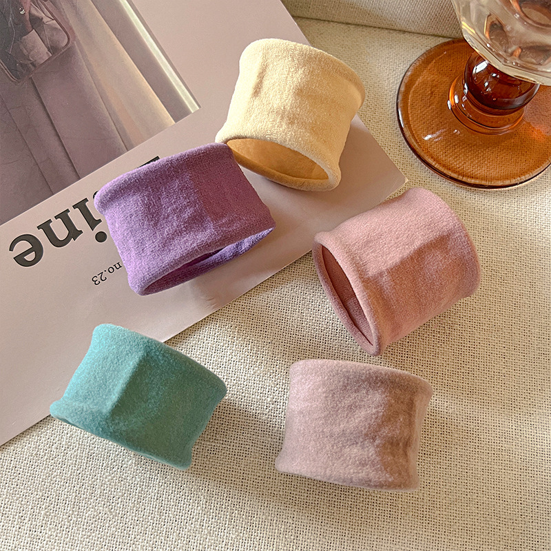 Alta elasticidad y sensación de piel suave máscara de cabello anillo de cabello femenino ultra ancho sin conexiones correa de correa temperamento simple cuerdas de cabello de cola de caballo