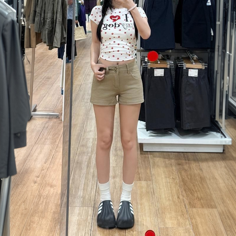 Y2K Style Denim Super Shorts for Women, New Summer Design with Multiple Buttons, Slim Fit, High Waist, Hip-Hugging Hot Pants