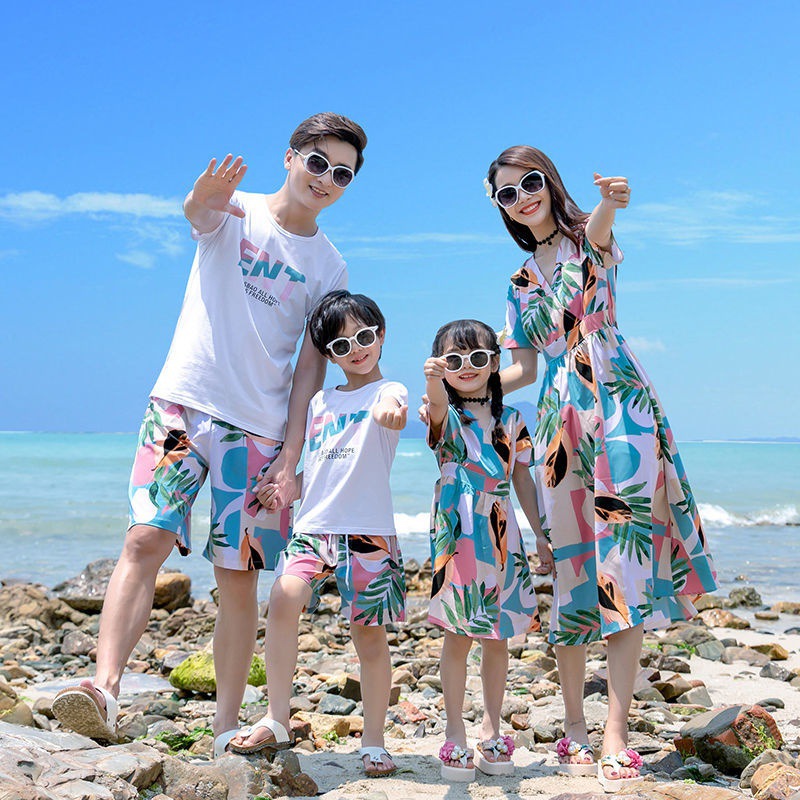 2022 With children A Three fashion Female Women Summer wear Dress Mother dress Four Whole family Short sleeved suit