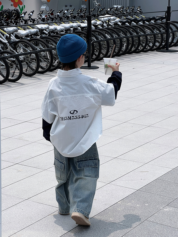 Camisas infantiles, camisas blancas falsas para niños, dos piezas de primavera y otoño, 2025 nuevas camisas de primavera para niños pequeños