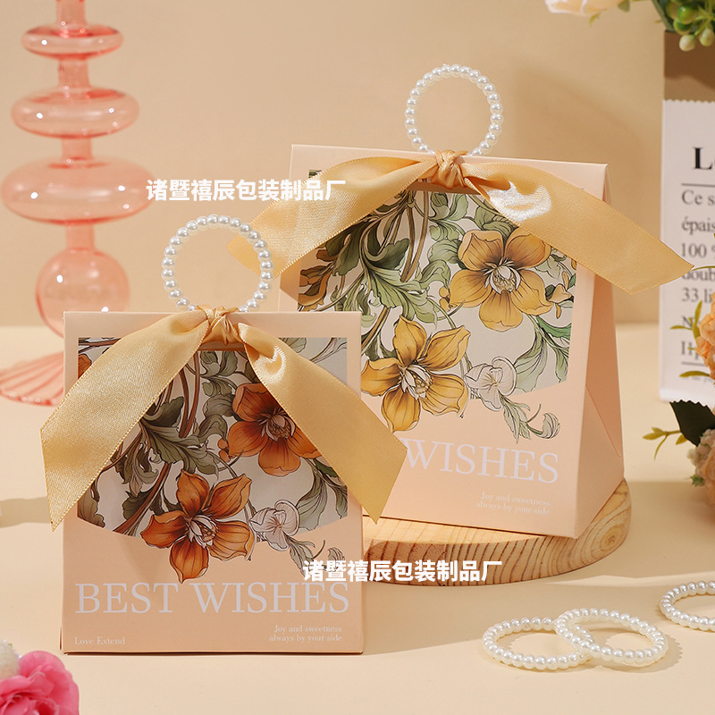 샴페인 박스 + 짧은 리본 + 진주 반지