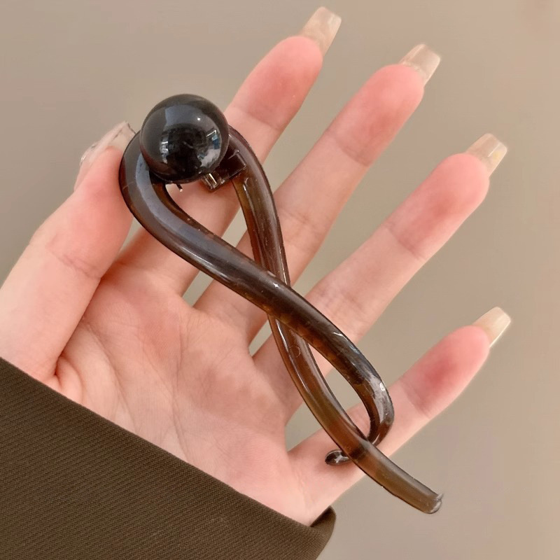 Twist una palabra clip de cabello para mujeres detrás de la cabeza clip de cabello 2024 nuevo estilo de alta calidad medio clip de cabello tiburón adornamiento para el cabello image 22