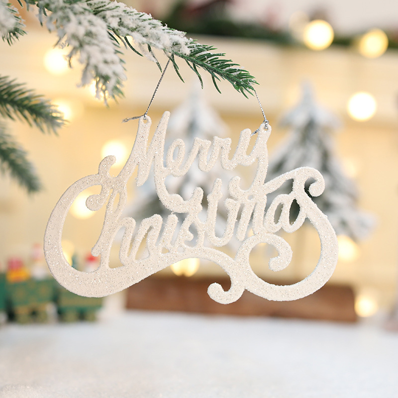 クリスマスの楽しい英語のアルファベットはクリスマスツリーの装飾用品の金粉のアルファベットの札を飾って国境を越えて専用に供えます。|undefined