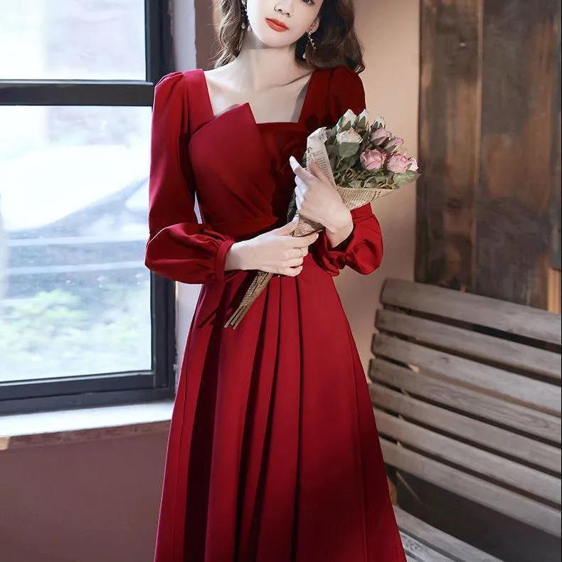 2026 Bride's Toast Dress in Burgundy for Engagement, Wedding, and Homecoming, Autumn and Winter Small Evening Gown Dress That Can Be Worn Casually by Women 2026 Bride's Toast Dress in Burgundy for Engagement, Wedding, and Homecoming, Autumn and Winter Small Evening Gown Dress That Can Be Worn Casually by Women