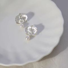 s925シルバーニードルアートパール胡蝶蘭イヤリング女性用エレガントな蘭がパールを象嵌した上品でファッショナブルな万能イヤリング