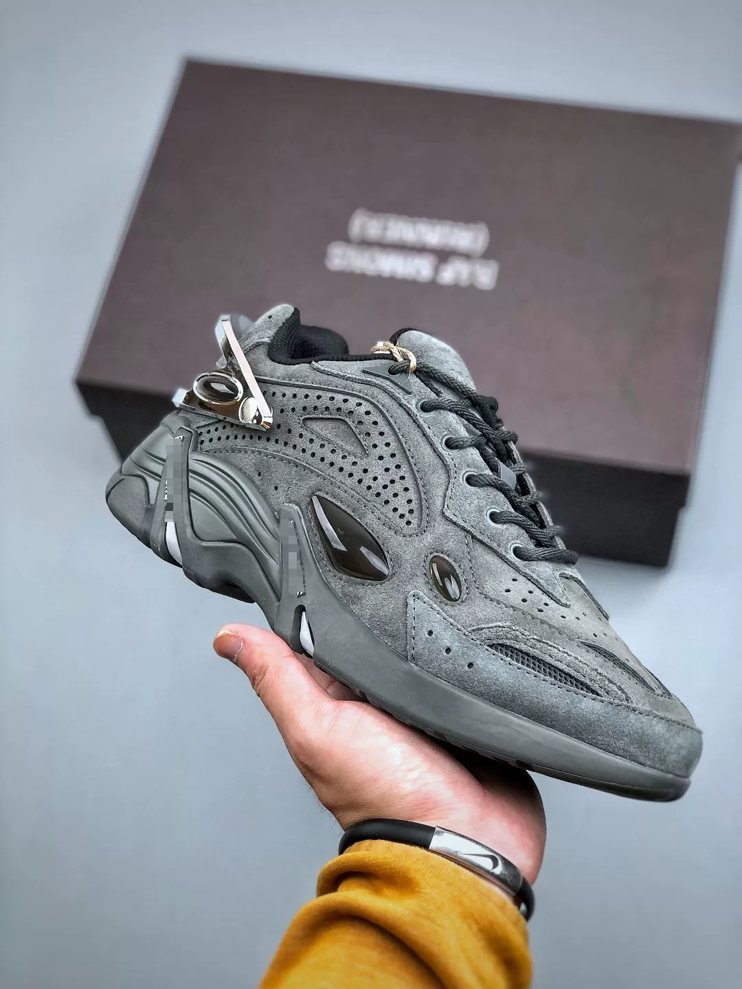 Кеды‑«dad shoes» (RAF Cylon‑21) совместная модель Simons, цветовая подборка, массивная подошва