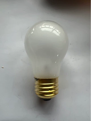 A15 вольфрамовая проволока обычная лампа освещения E26 винт 230v американский свет для гостиной