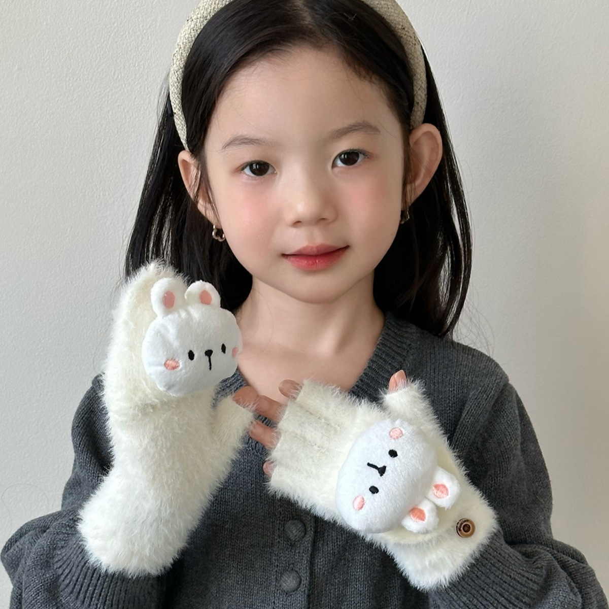 Guantes de dibujos animados para niños de invierno para niños y niñas con guantes plegables de peluche de medio dedo de los estudiantes de primaria de escritura guantes de moda