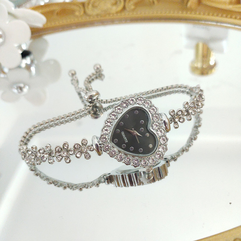 40g Weight Ordinary Glass Mirror Material Alloy Strap Material Watch Classification Pointer Display Type Buckle Buckle Style Heart-Shaped Dial Shape Holiday, Banquet, Selfie Occasion Quartz Movement Heart Shape Pattern Women's Gender Elegant, Lady Style Elegant Lady Heart Shape Buckle Quartz Watch Women's Watches 16