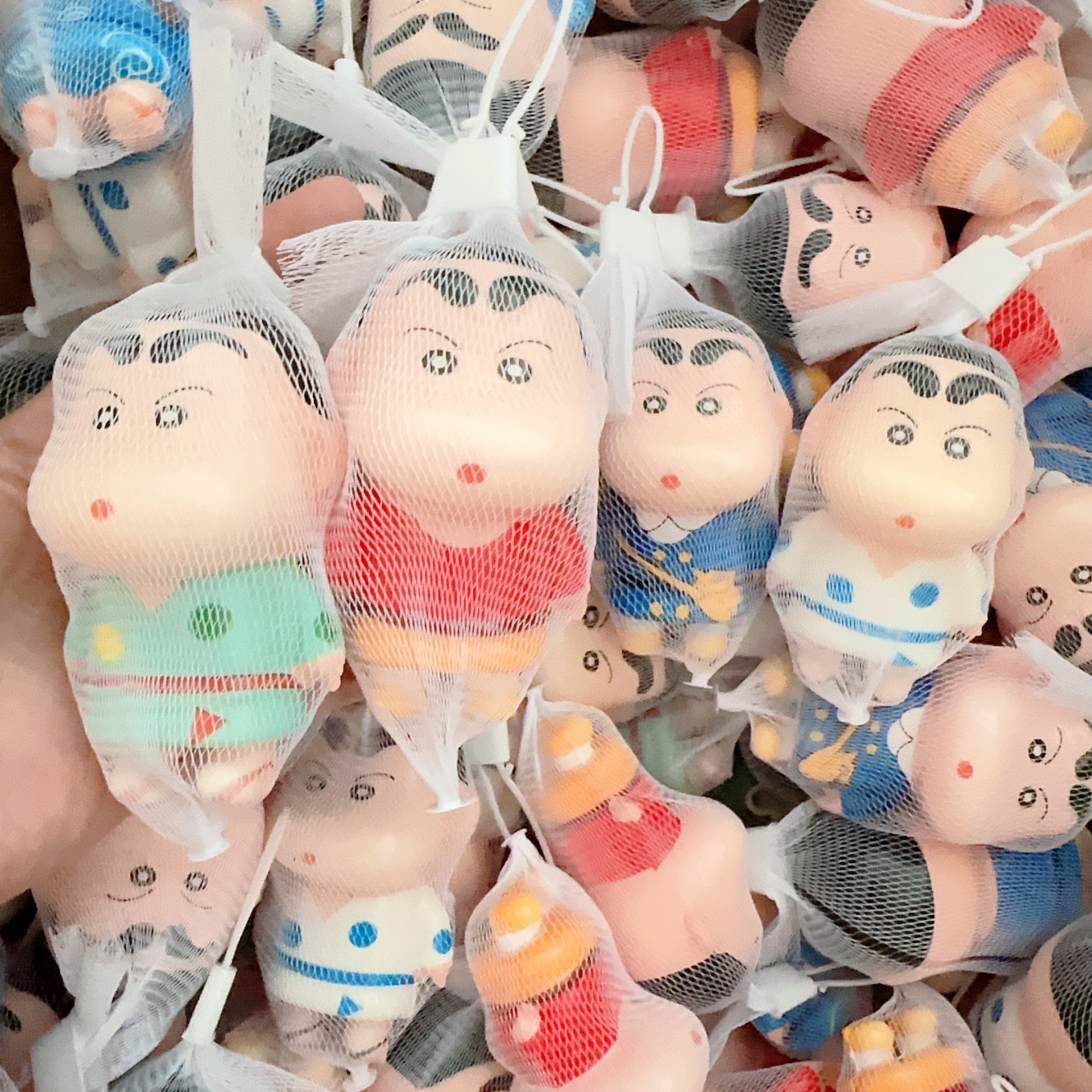 Juguete Antiestrés de Crayon Shin-chan con Forma de Rana, Juguete Creativo para Aliviar el Estrés, Muñeco de Rebote Lento, Gadget para Aliviar el Estrés, Venta al por Mayor