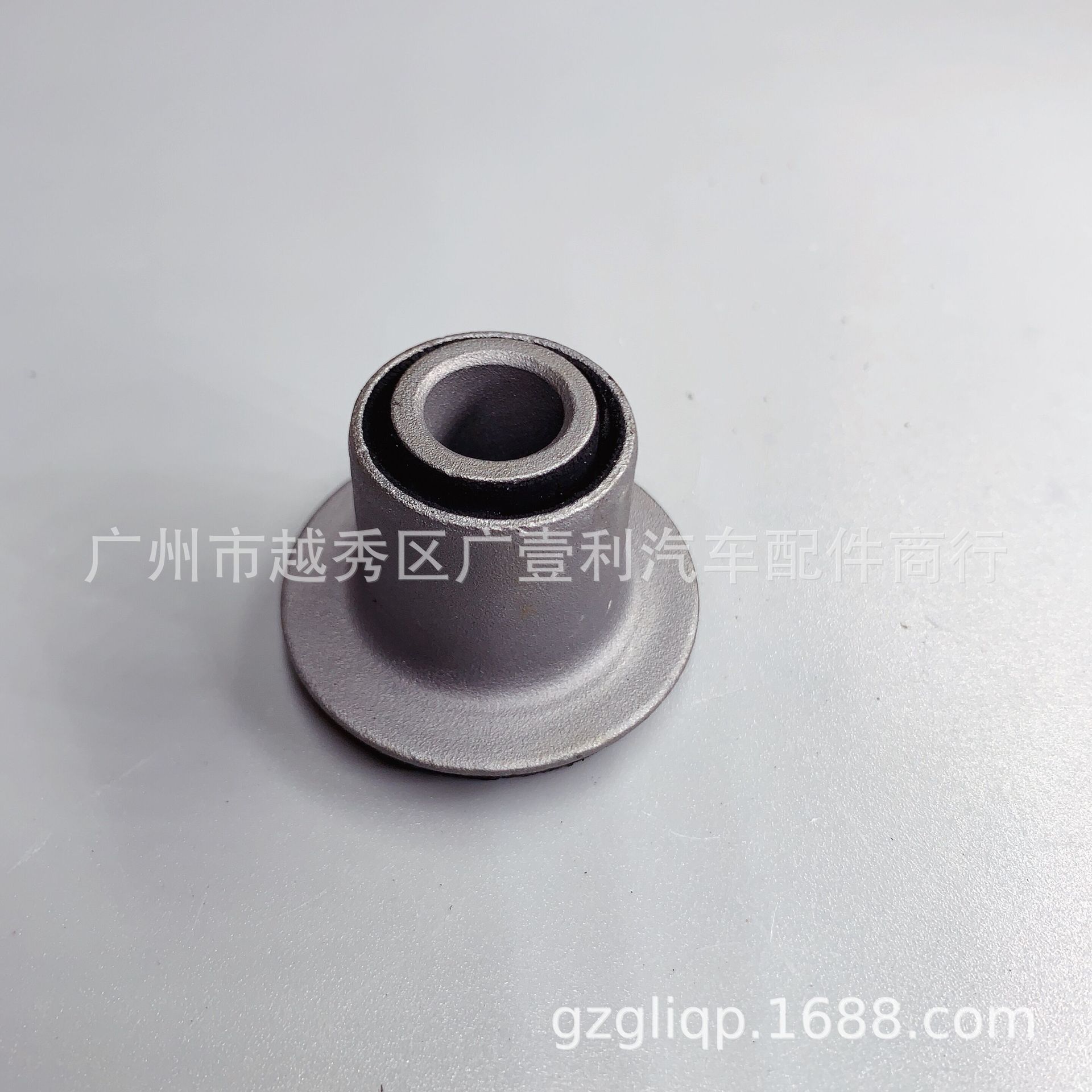 Suitable for 45516-28050 45516-44040 45522-60030 ACR30 steering gear fixed rubber sleeve