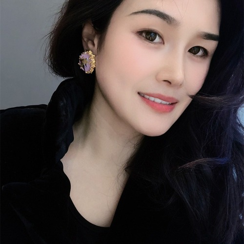 Exquisite Design Colorful Dry Flower Amber Earrings French Vintage 18K Gold Plated High-end Personal Ear Accessories