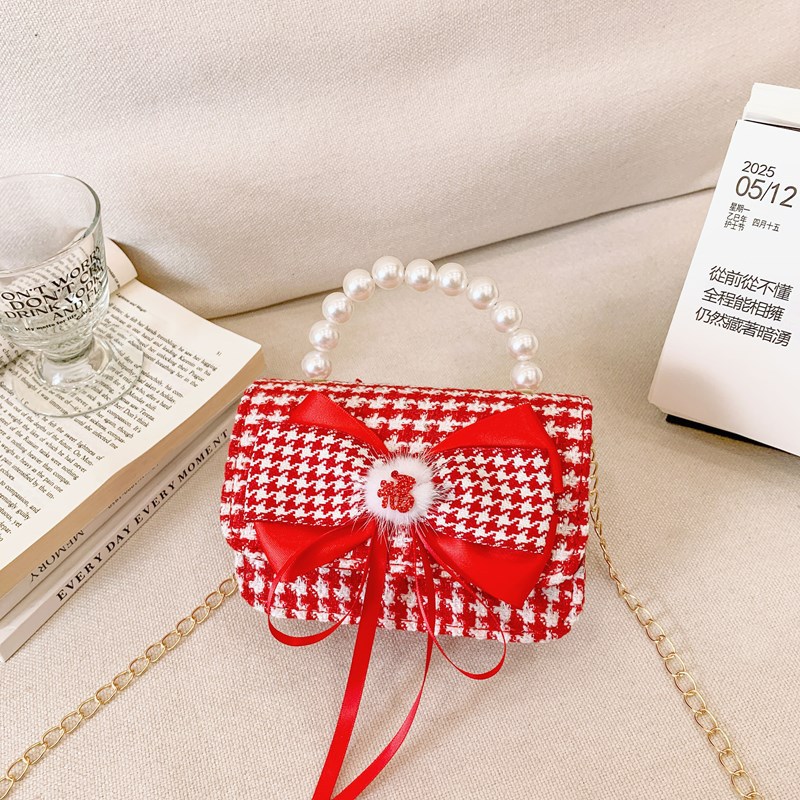 Pequeño viento rojo perfumado bolsos de Año Nuevo para niños y niñas lindos bolsos de perlas de arco 2025 nuevos bolsos de cadenas para niños