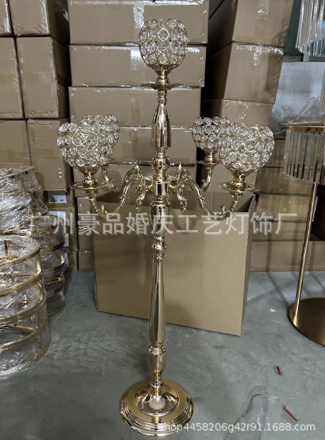 Cruz de la frontera de la boda accesorios de hierro arte 5-cabeza paso nube Candlestick carretera plomo de estilo europeo de la tabla decoración de la flor de la boda T-etapa carretera plomo decoración