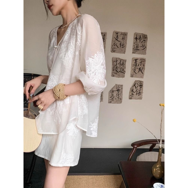 少し太ったプラスサイズの中国風のドレス新しい中国風のボタン付きトップ刺繍スカート夏の女性のショートパンツスカートスーツ|undefined