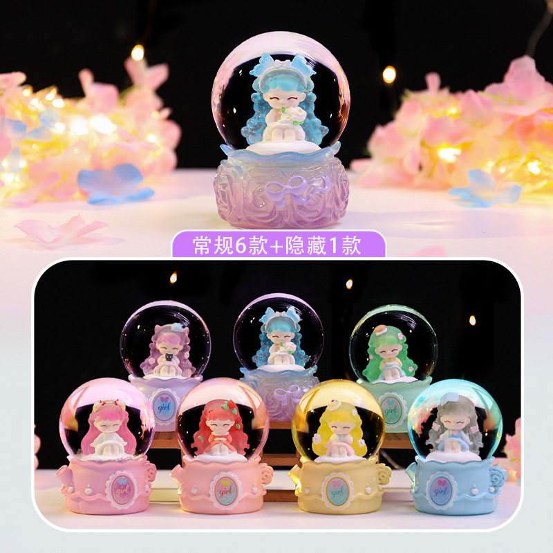 麦門の豚のブタの子供のブラインドの箱は無邪気でかわいいカピバラの子供の手でテーブルの装飾の子供のおもちゃの贈り物をします。