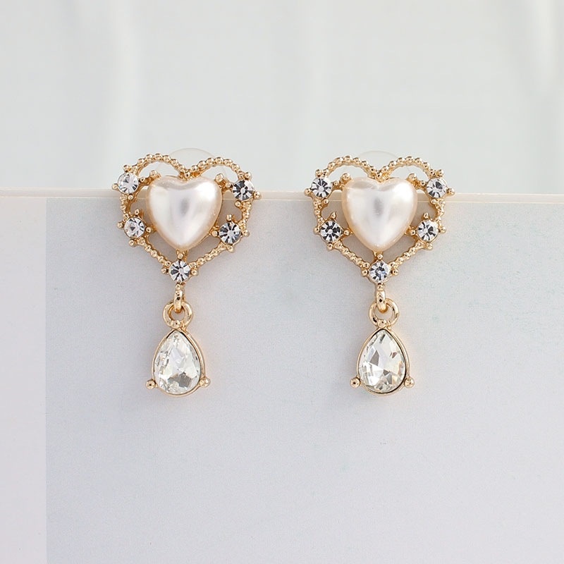 1 Pair Simple Style Heart Shape Alloy Inlay Artificial Pearls Zircon Women's Drop Earrings display picture 4