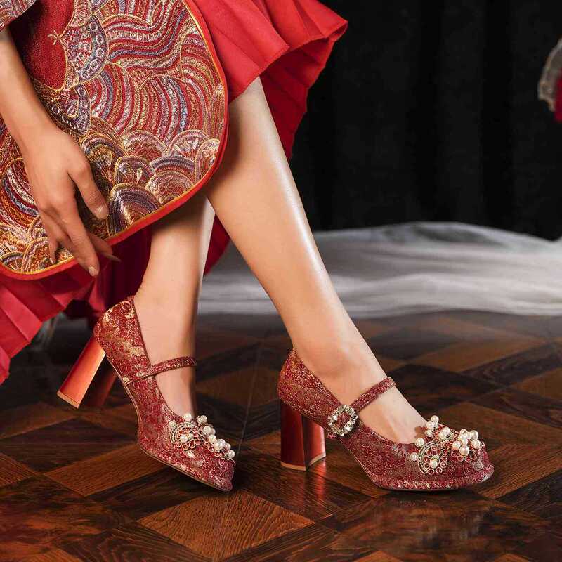 7555A-226 Hot-Selling Jacquard Wedding Shoes with Pearls and Rhinestones, Chunky Heel, Square Toe, Fully Enclosed, Light Luxury High Heels
