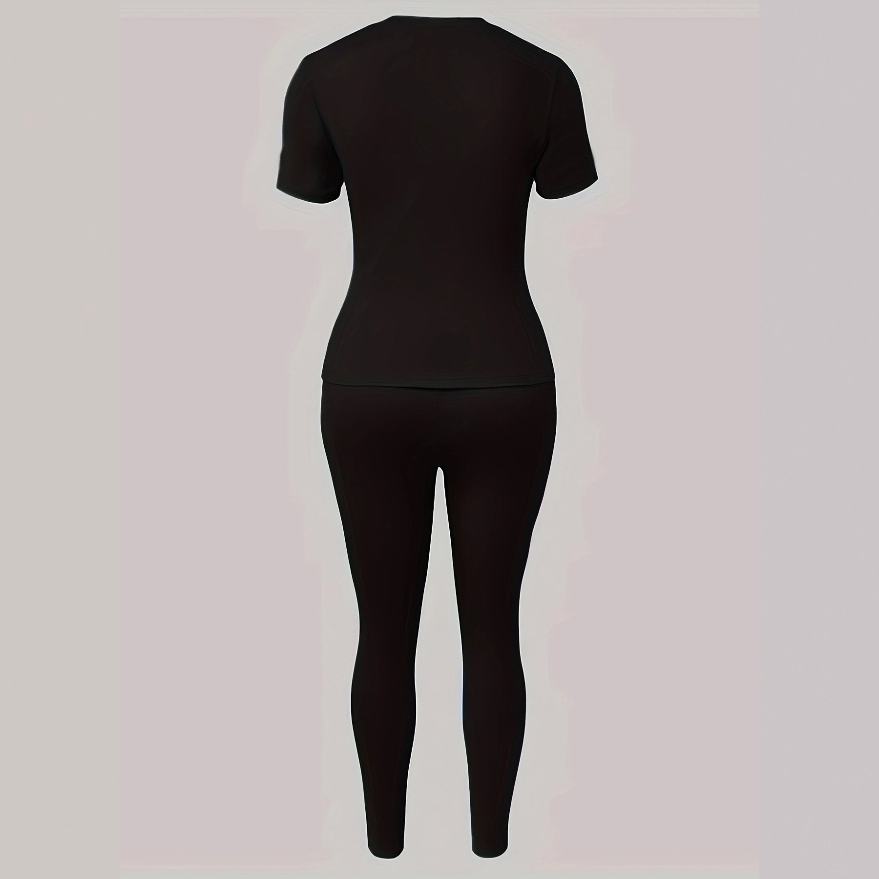 Dameskleding in Amerikaanse stijl: Nauwsluitend T-shirt en broekset met korte mouwen, modieuze kleding voor vrouwen_voghion.com