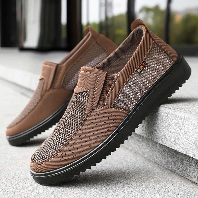 Zapatos de tela viejos de Beijing, zapatos de malla de verano para hombres, zapatos casuales de suela suave transpirables, zapatos de papá, zapatos de hombre ligeros transfronterizos
