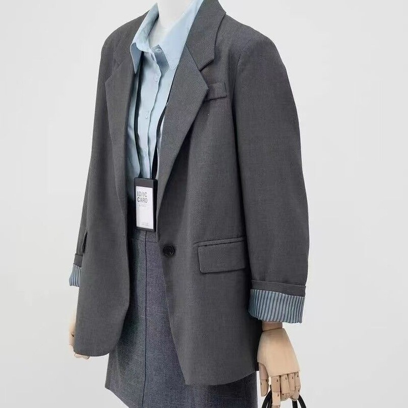 New Spring and Autumn Smoke Gray Blazer, Loose Fit, Korean Style, Formal Shoulder, Business Commuting, Fashionable and Versatile Casual Top for Women