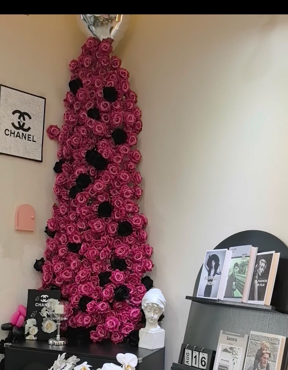 弗洛伊德玫瑰瀑布仿真花活动布景商场美陈网红打卡玫瑰花墙假花详情14