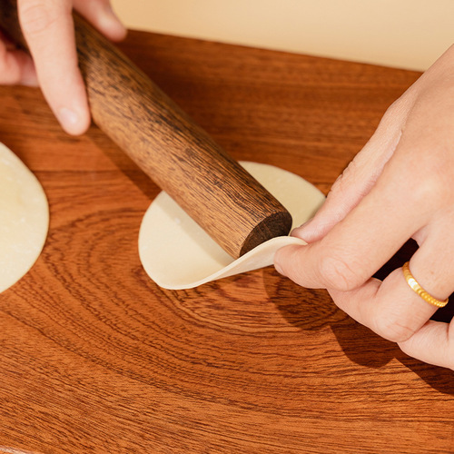 Northeast dumpling wing wooden rolling pin household baking tools dough roller round stick roller rolling pin wholesale