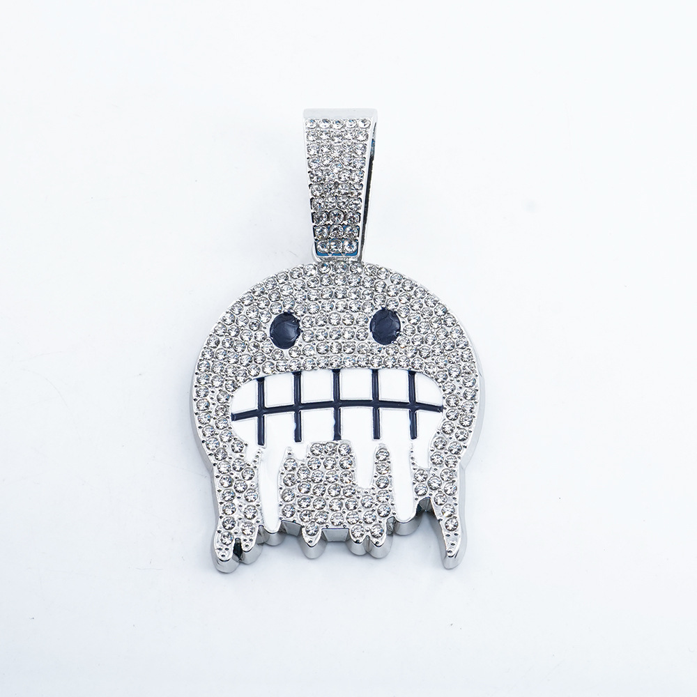 Ventas transfronterizas calientes colgante de hip-hop letras de diamantes sonrientes personalidades múltiples especificaciones de aleación de diamante de cadena cubana colgante al por mayor