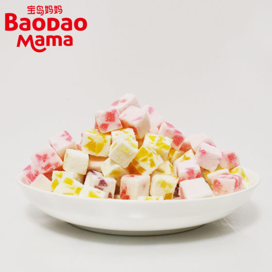 C special Treasure Island mother lactic acid bacteria juice sandwich soft candy fruit candy Wholesale Candy casual snack