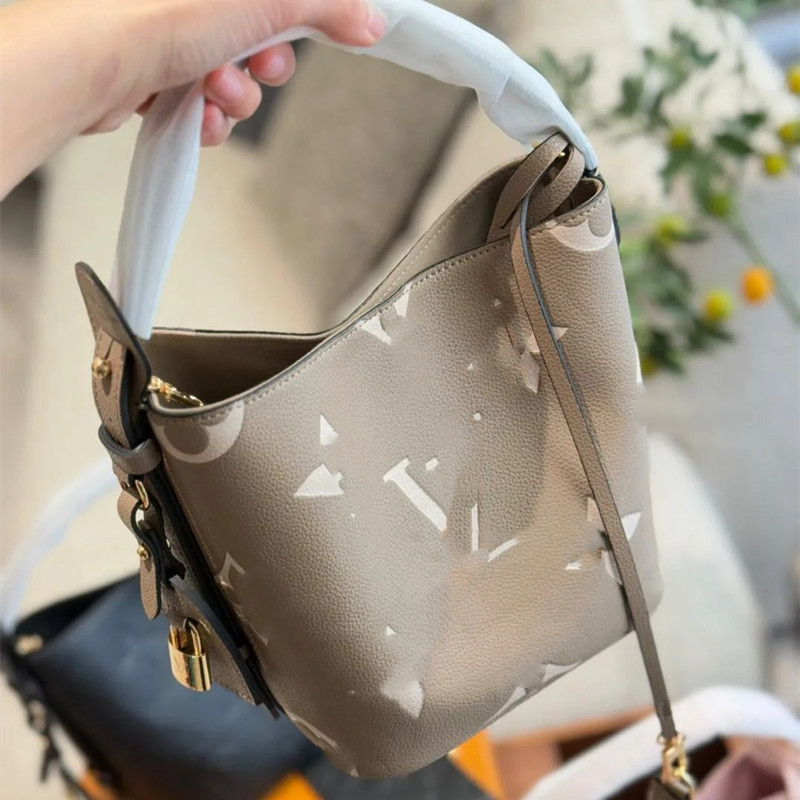 2025 New Arrival Luxury Bucket Bag With Bow Knot Retro Handbag White Tricolor Women's Casual Versatile Shoulder Crossbody Bag - Thumbnail 7