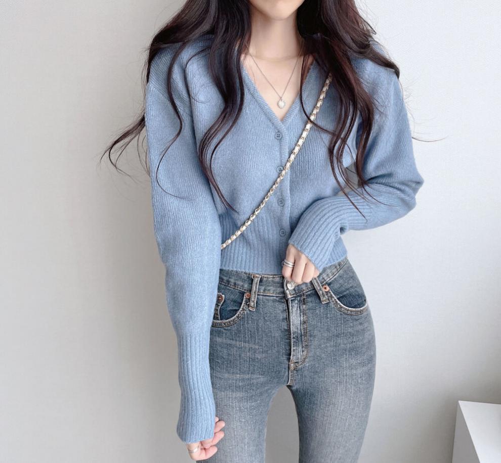 Giacca cardigan lavorata a maglia con scollo a V in stile coreano da donna autunno e inverno con temperamento tinta unita versatile top maglione corto sottile a maniche lunghe_voghion.com