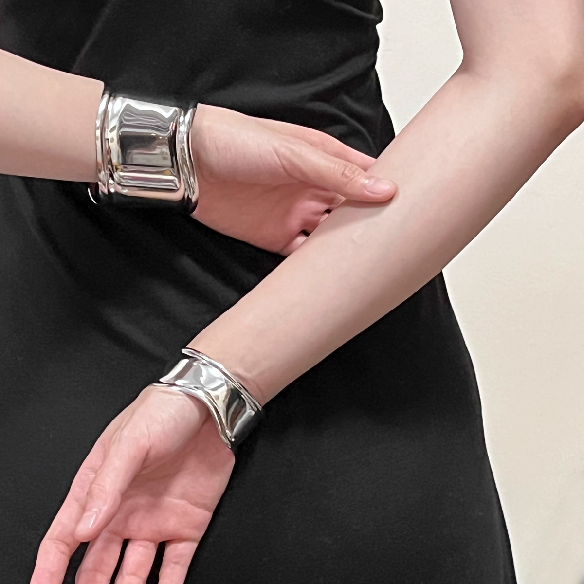 Small design crooked brand retro bracelet