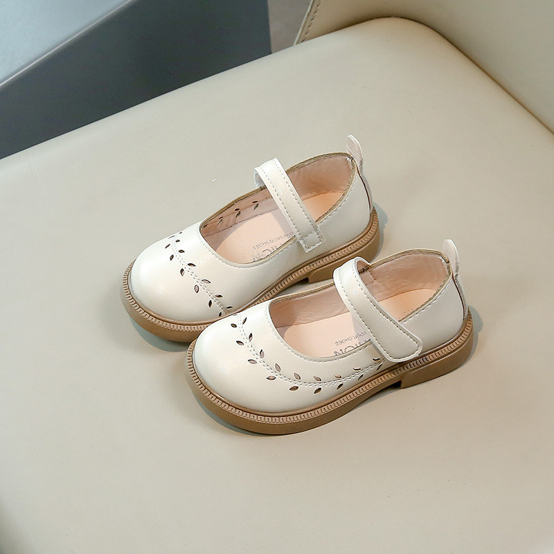 Girls' Princess Shoes, New Spring and Autumn Style, Stylish Children's Soft-Soled Performance Shoes, Breathable Hollow Leather Shoes for Girls