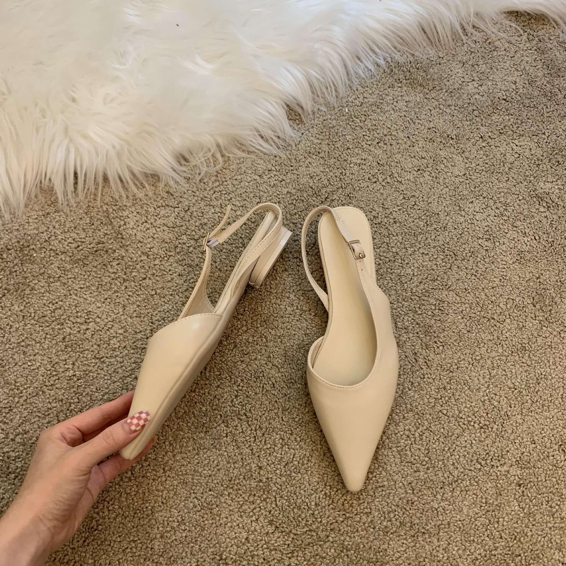 Dámské ploché boty s internetovými celebritami pro jaro a léto 2023, tenký podpatek, špičatá špička, mělká ústa, taštičková špička, kočičí podpatek, pásek, vílí boty_voghion.com