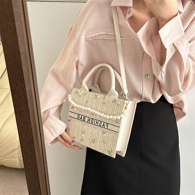 Women's Pu Leather Straw Letter Flower Elegant Vacation Pearls Square Open Shoulder Bag Handbag Crossbody Bag display picture 5